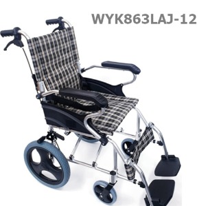 [탄탄] 컴팩트 알루미늄 경량 휠체어 WYK863LAJ-12 (보호자 및 좌석측면 브레이크,등판꺽기,뒷바퀴지름30cm,11Kg-보호자가 밀어줘야 구동가능)