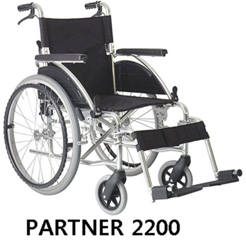 [대세엠케어] 알루미늄 휠체어 Partner 2200 (보호자브레이크,등판꺽기,통고무바퀴,팔걸이스윙,발판스윙/착탈,높이조절) [장애인보조기기] 12.8Kg