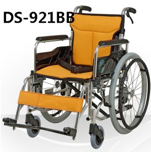 [디에스아이] 알루미늄 휠체어 DS-921BB (보호자브레이크,등판꺽기,통바퀴,팔걸이스윙,발걸이스윙/분리 등) [장애인보조기기 48만원환급] 15Kg 국내생산