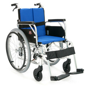 [미키코리아] 알루미늄 휠체어 미라지7(22D/24D) 멀티기능의 고급휠체어 보호자브레이크有 [장애인보조기기] 중량15.5Kg